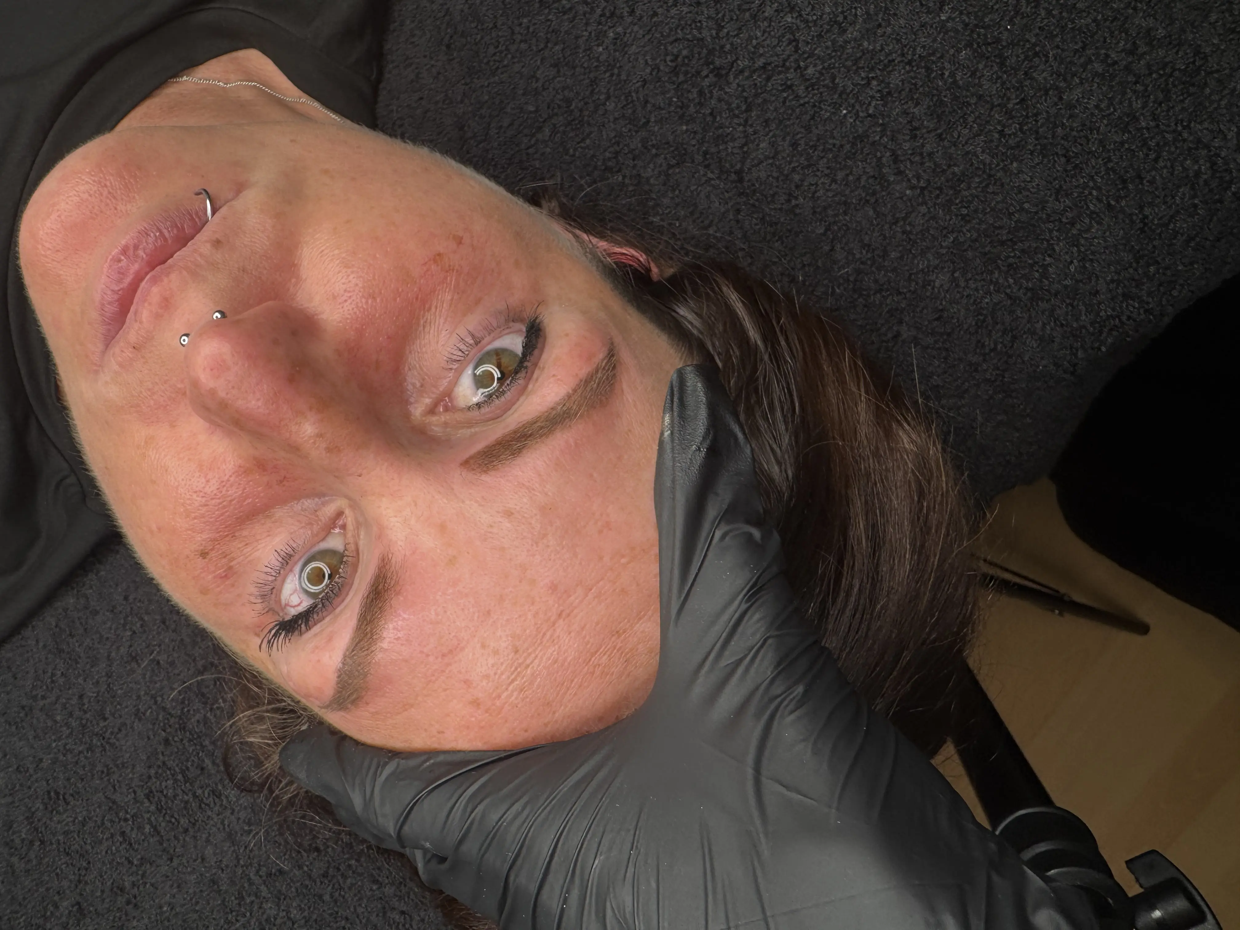 Augenbrauen Permanent Make-up Ergebnis